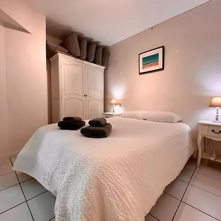 Garden Suquet, Terrasse&garage Apartment *