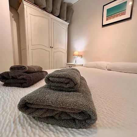 Garden Suquet, Terrasse&garage Apartment *