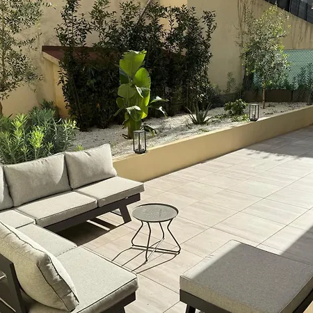 Apartment Garden Suquet, Terrasse&garage *