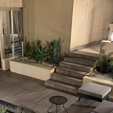 Garden Suquet, Terrasse&garage